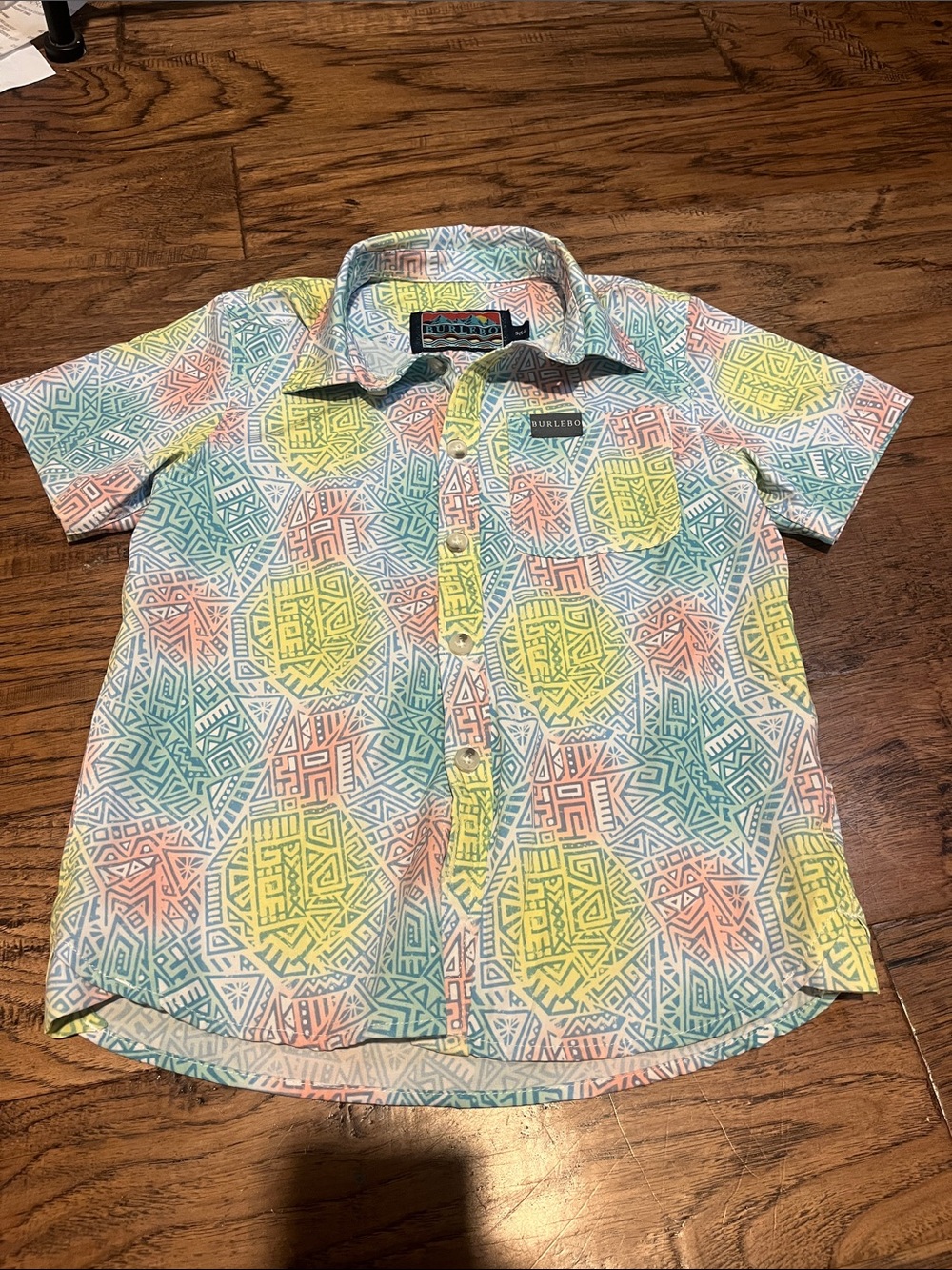 Burlebo Boys Short-Sleeve Multi-Color Geo Print Shirt size small (5-6)